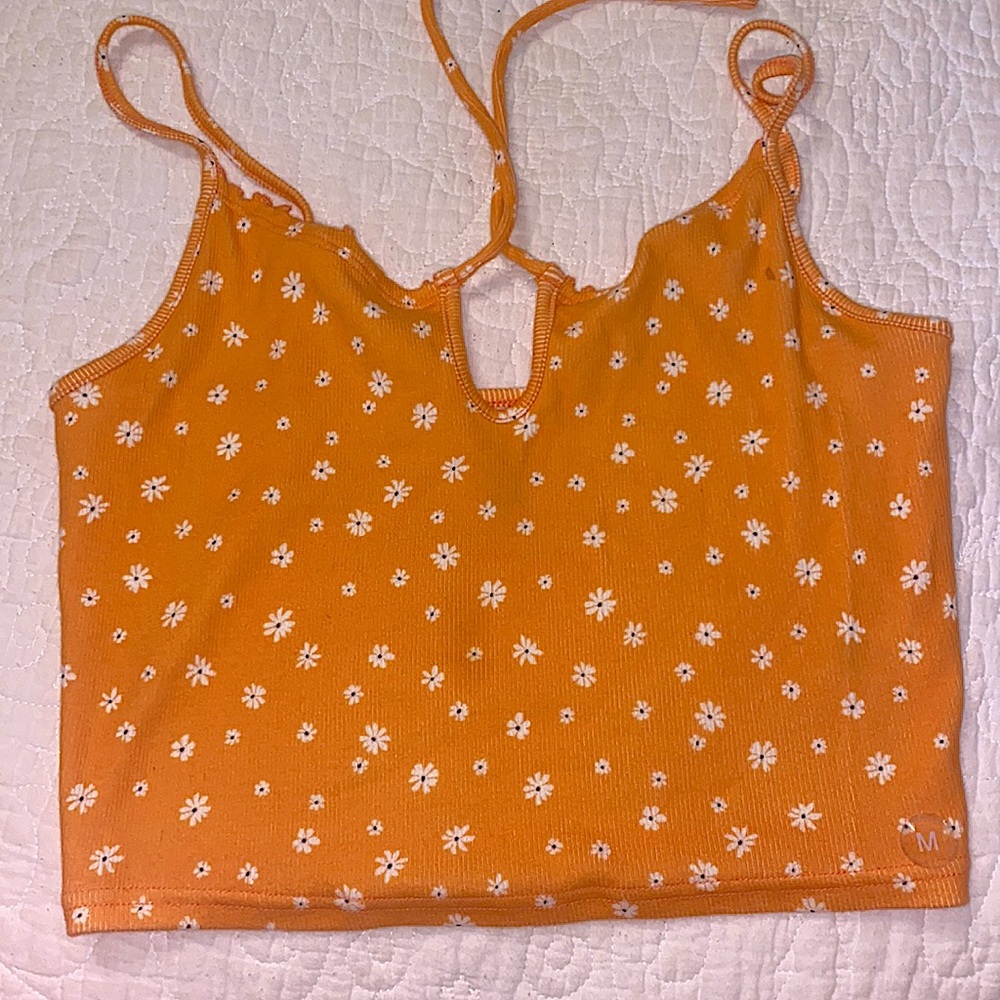 White flower orange crop top Me to We Essentials Medium